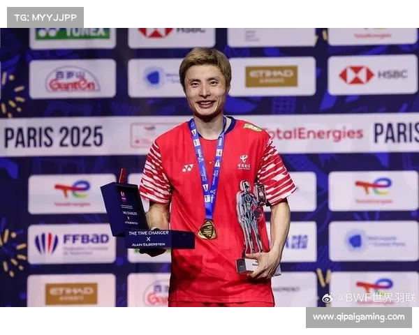 石宇奇世锦赛夺冠跪地痛哭 释放多年压力 石宇奇世锦赛夺冠跪地痛哭 释放多年压力